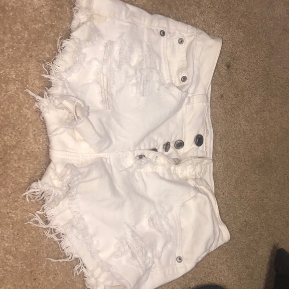 American Eagle Outfitters Pants - size 4 american eagle jean shorts